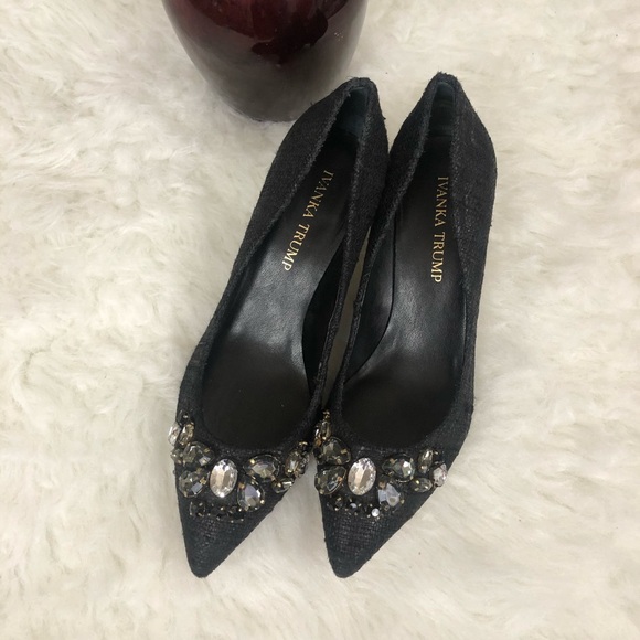 Ivanka Trump Shoes - Ivanka Trump Black Pumps 6.5